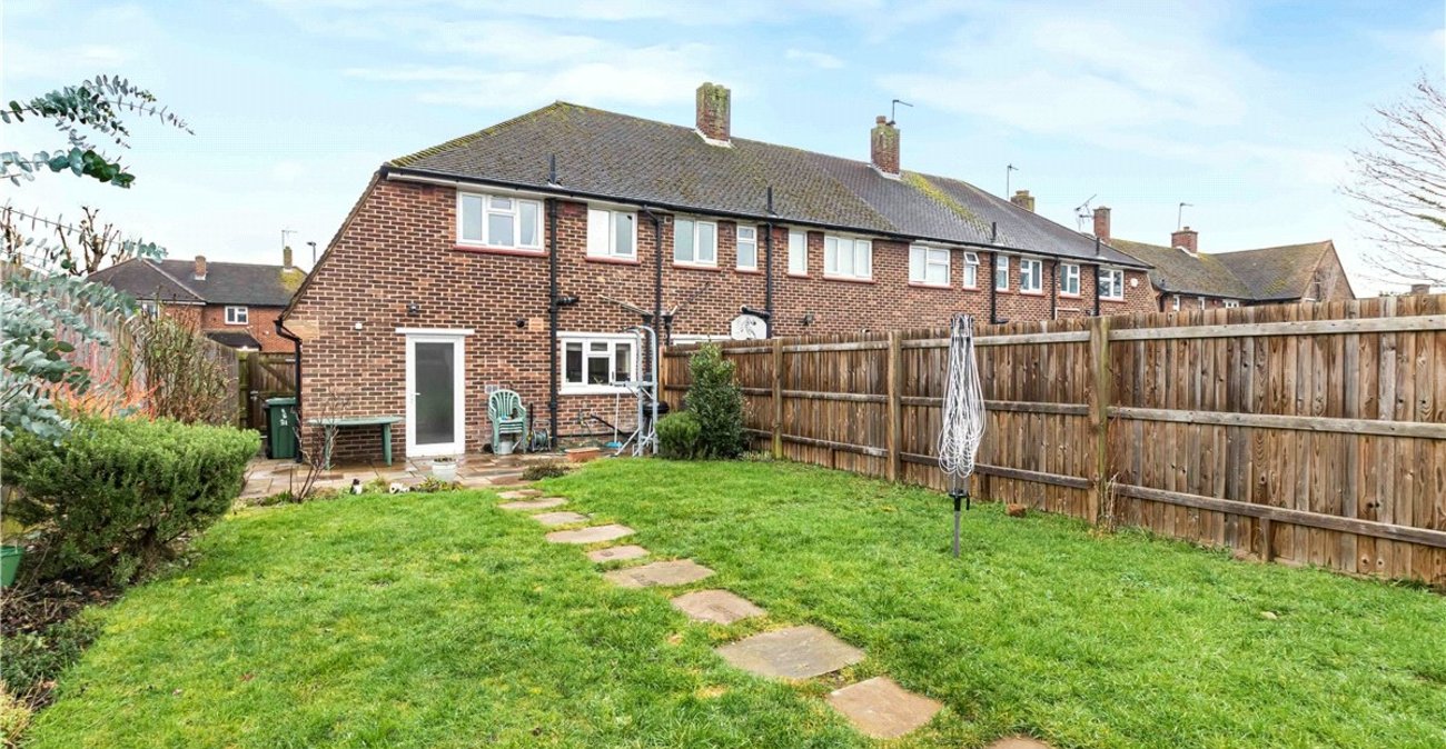 2 bedroom house for sale in St Mary Cray | Robinson Jackson