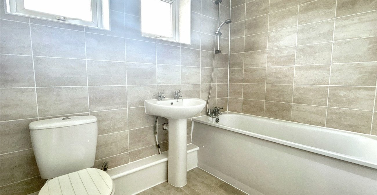 3 bedroom house for sale in Sidcup | Robinson Jackson