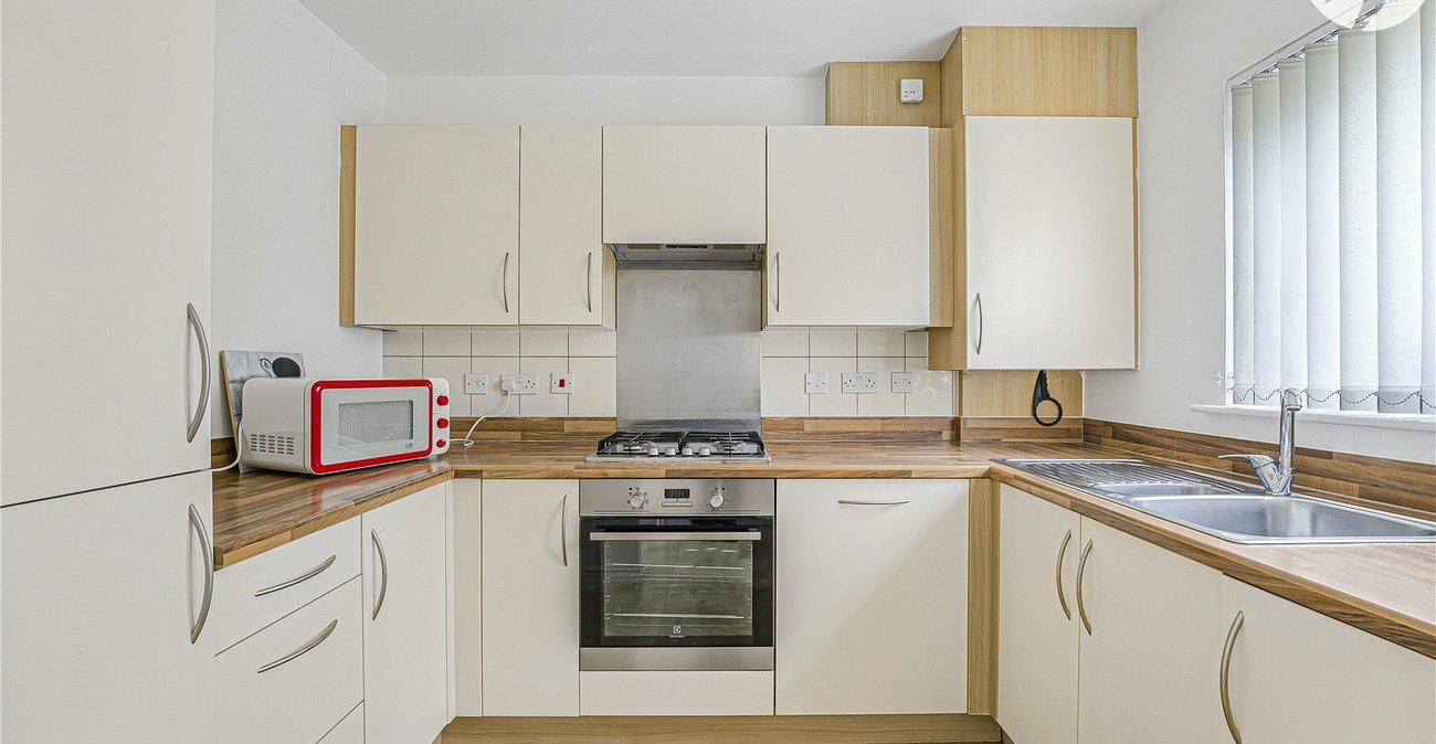 2 bedroom house for sale in Dartford | Robinson Jackson