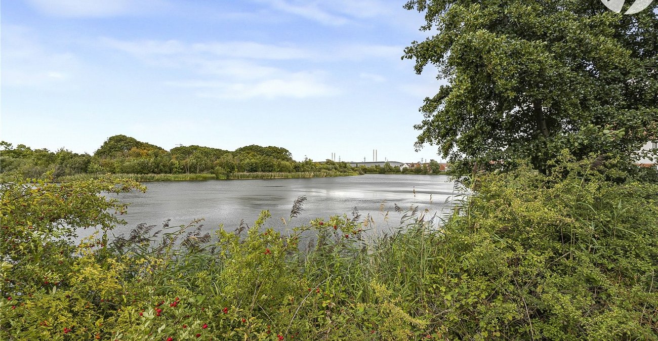 2 bedroom house for sale in Dartford | Robinson Jackson