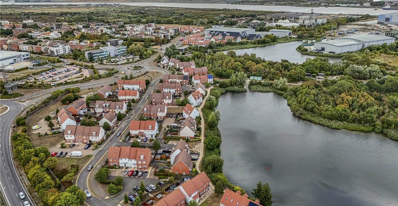 2 bedroom house for sale in Dartford | Robinson Jackson