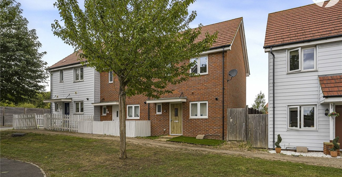 2 bedroom house for sale in Dartford | Robinson Jackson