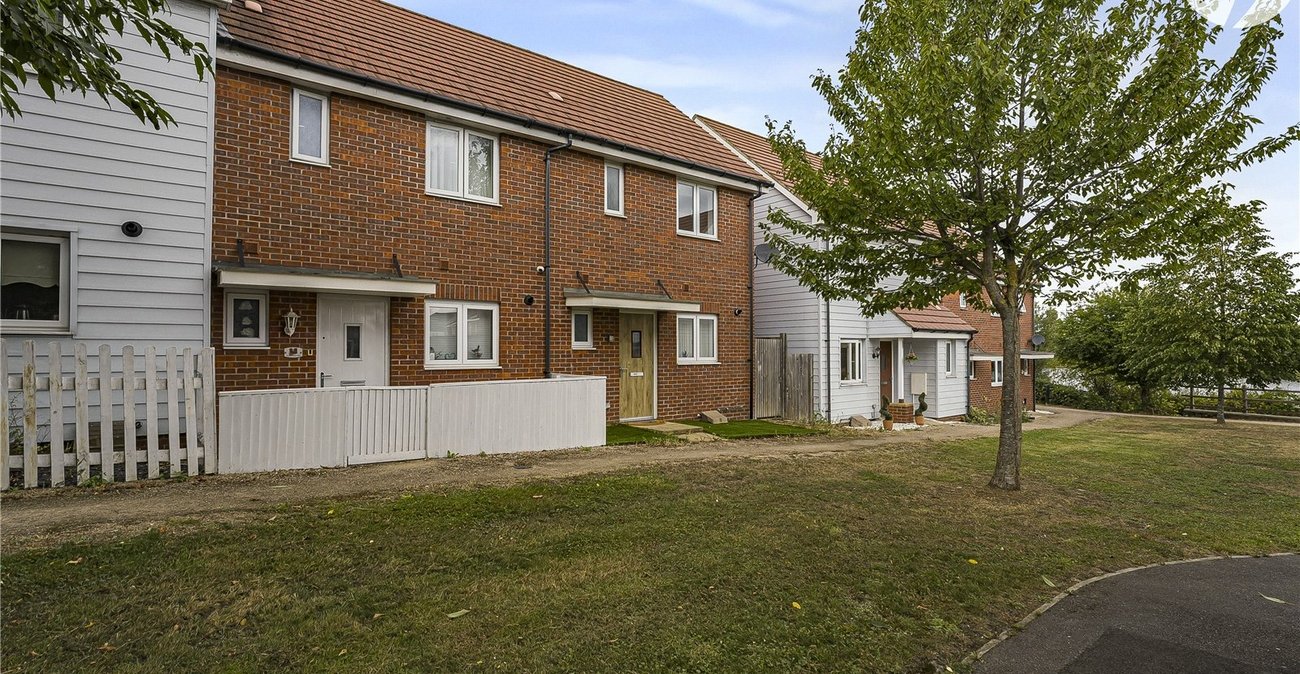 2 bedroom house for sale in Dartford | Robinson Jackson