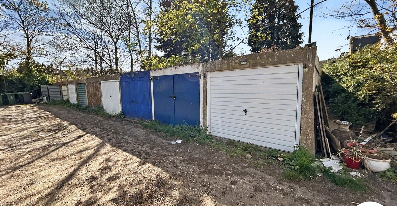 1 bedroom property for sale in Main Road | Robinson Jackson