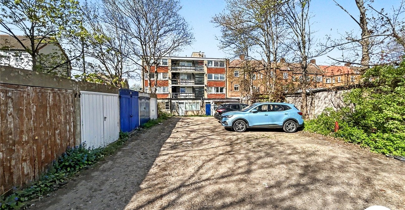 1 bedroom property for sale in Main Road | Robinson Jackson