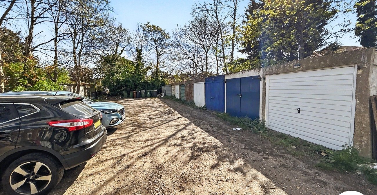 1 bedroom property for sale in Main Road | Robinson Jackson