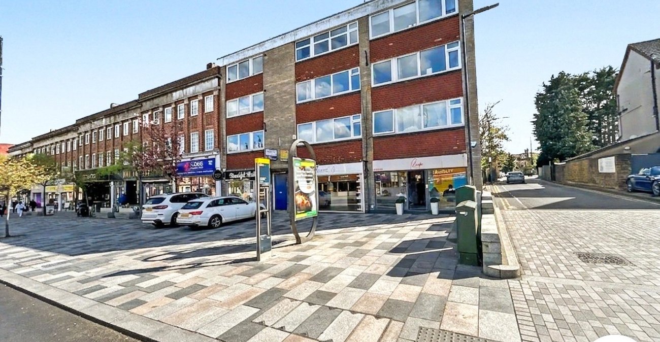 1 bedroom property for sale in Main Road | Robinson Jackson