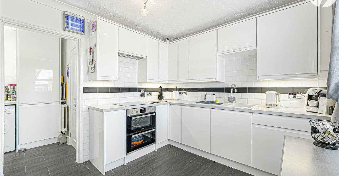 3 bedroom house for sale in Dartford | Robinson Jackson