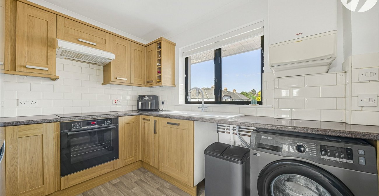 1 bedroom property for sale in Dartford | Robinson Jackson