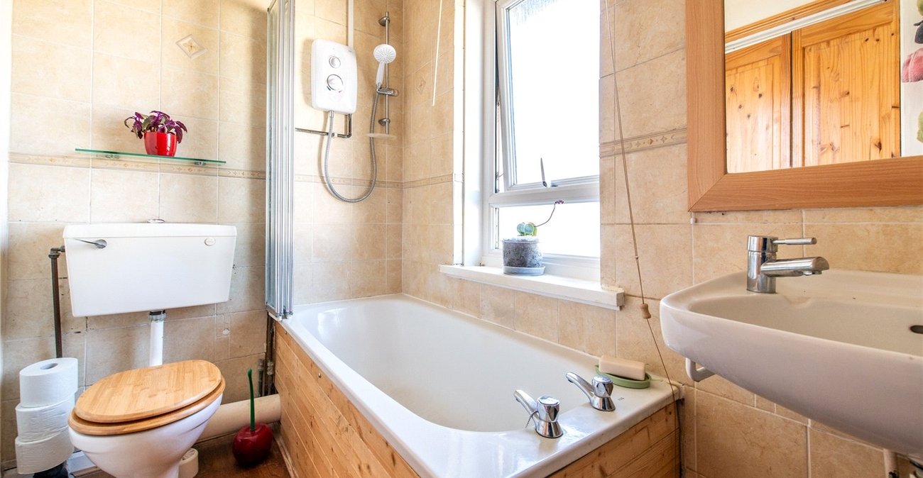 3 bedroom house for sale in Gravesend | Robinson Michael & Jackson