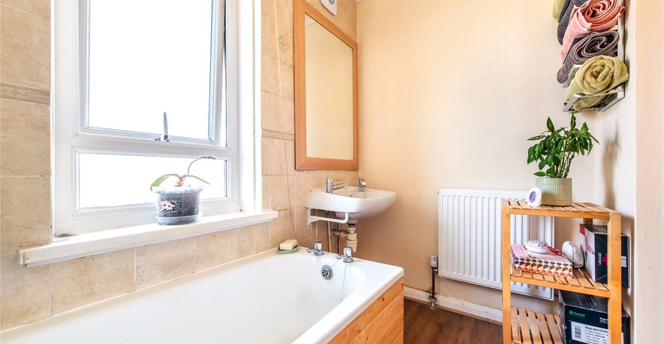 3 bedroom house for sale in Gravesend | Robinson Michael & Jackson