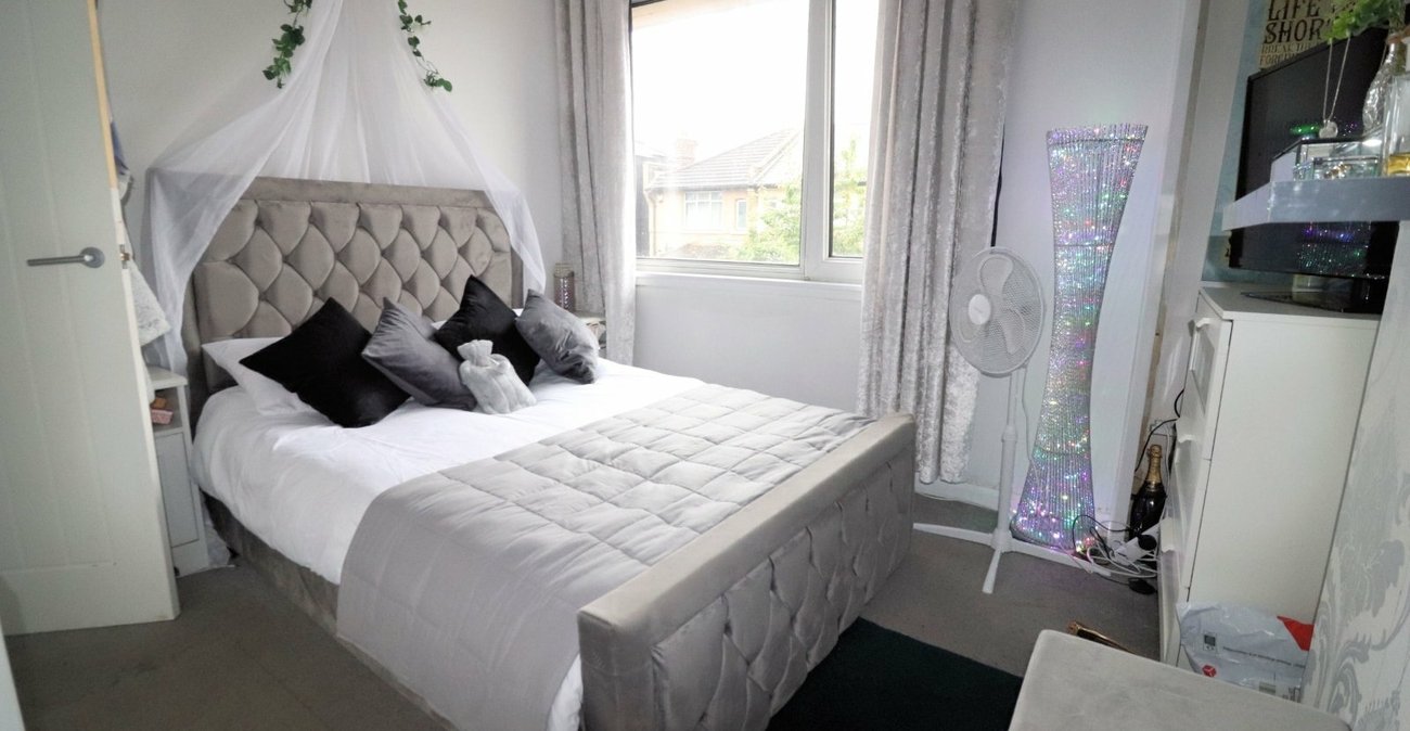 3 bedroom house for sale in Slade Green | Robinson Jackson