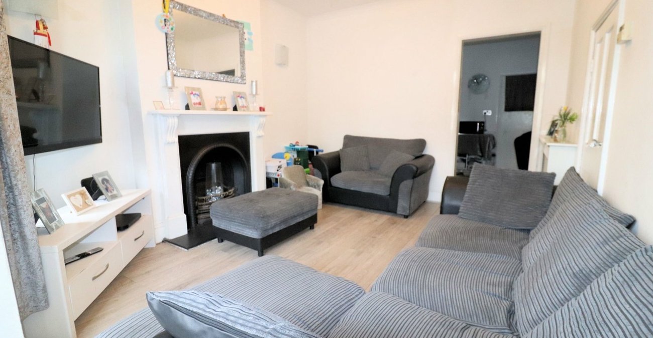 3 bedroom house for sale in Slade Green | Robinson Jackson