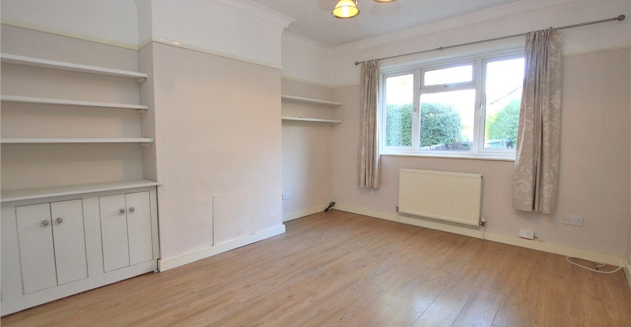 2 bedroom property for sale in Eltham | Robinson Jackson