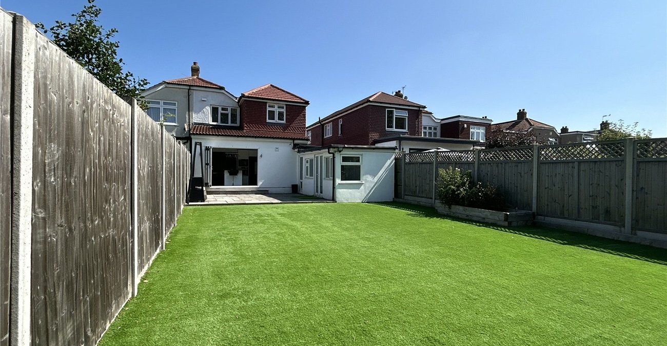 4 bedroom house for sale in Sidcup | Robinson Jackson