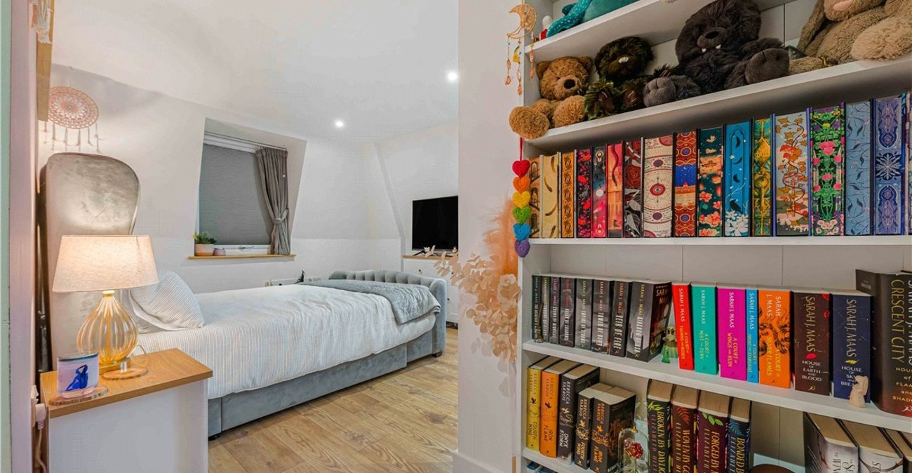 2 bedroom property for sale in Orpington | Robinson Jackson