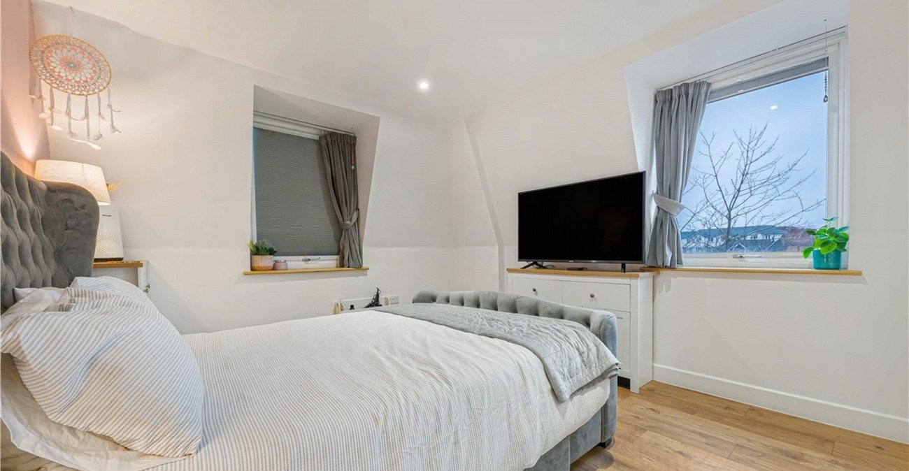 2 bedroom property for sale in Orpington | Robinson Jackson