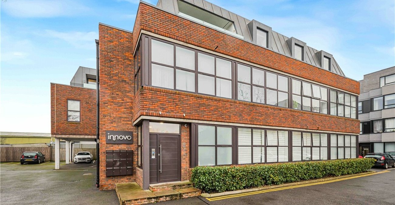 2 bedroom property for sale in Orpington | Robinson Jackson