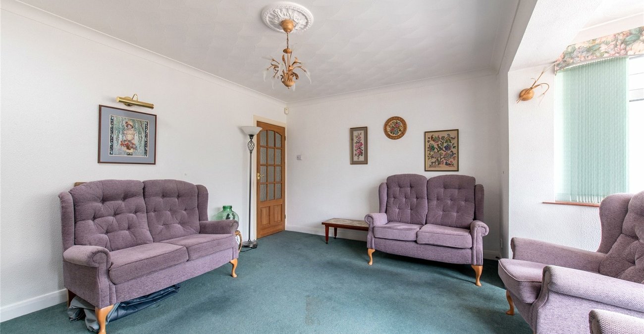2 bedroom bungalow for sale in Gravesend | Robinson Michael & Jackson