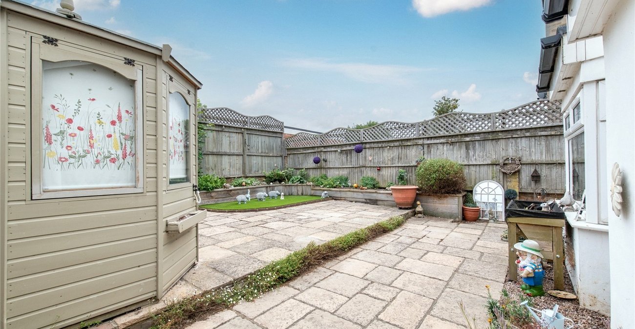 2 bedroom bungalow for sale in Gravesend | Robinson Michael & Jackson