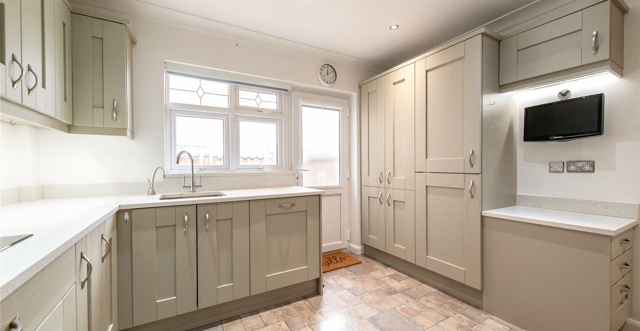 2 bedroom bungalow for sale in Gravesend | Robinson Michael & Jackson