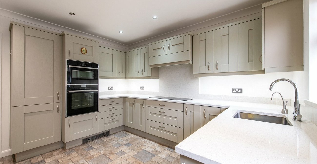 2 bedroom bungalow for sale in Gravesend | Robinson Michael & Jackson