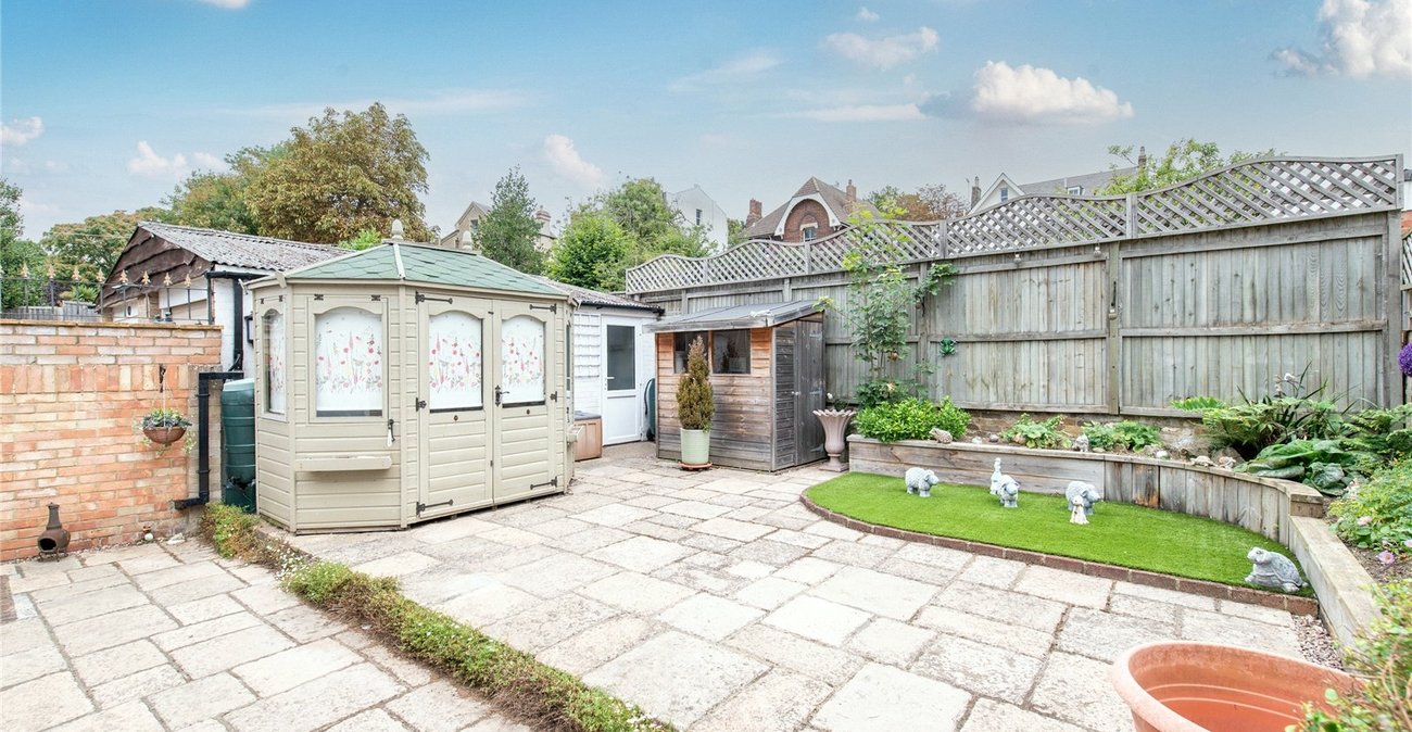 2 bedroom bungalow for sale in Gravesend | Robinson Michael & Jackson