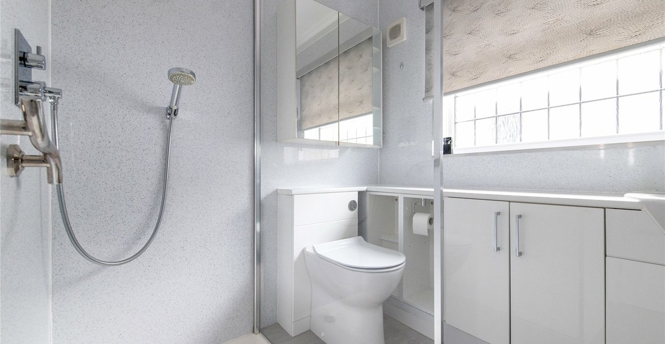 2 bedroom bungalow for sale in Gravesend | Robinson Michael & Jackson