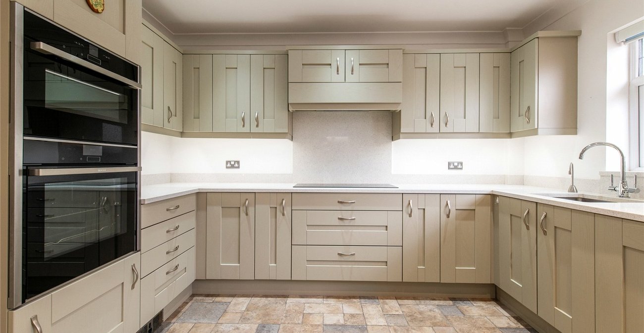 2 bedroom bungalow for sale in Gravesend | Robinson Michael & Jackson