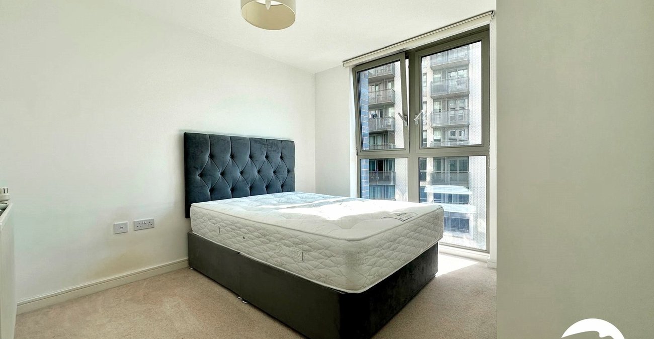 2 bedroom property for sale in Lewisham | Robinson Jackson