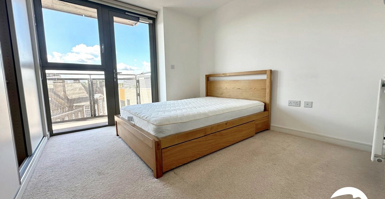 2 bedroom property for sale in Lewisham | Robinson Jackson
