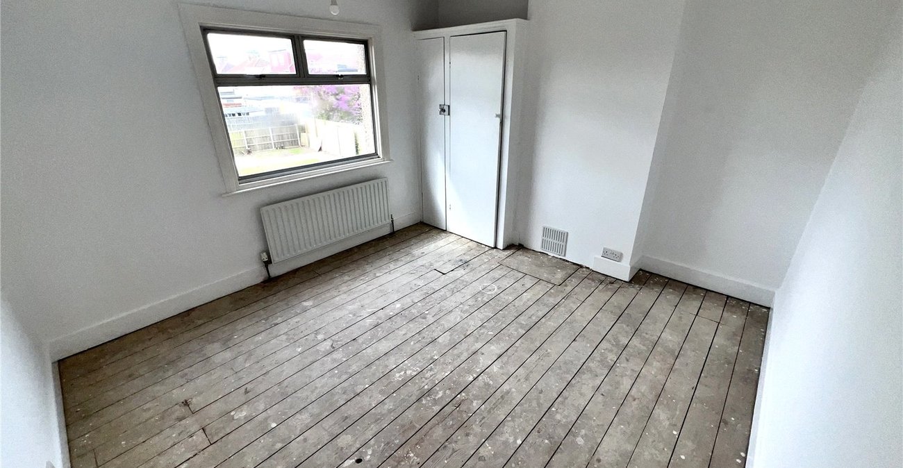 house for sale in Welling, Kent, DA16 Robinson Jackson