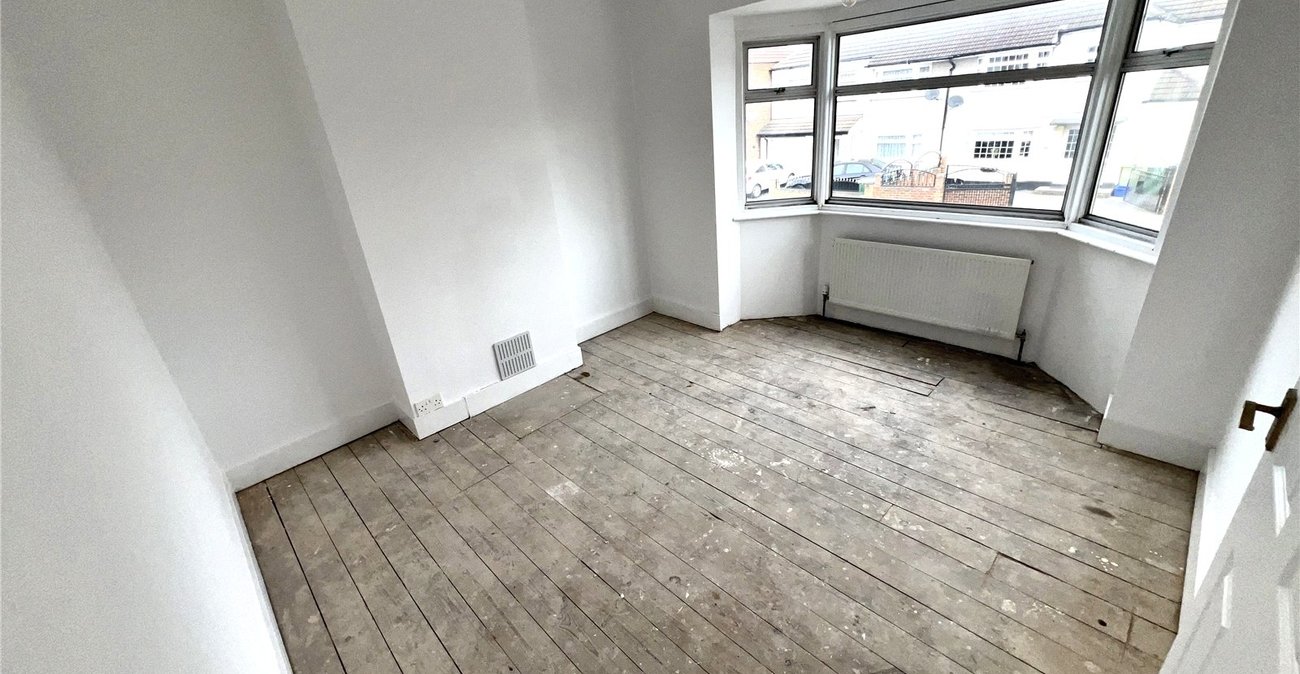 house for sale in Welling, Kent, DA16 Robinson Jackson