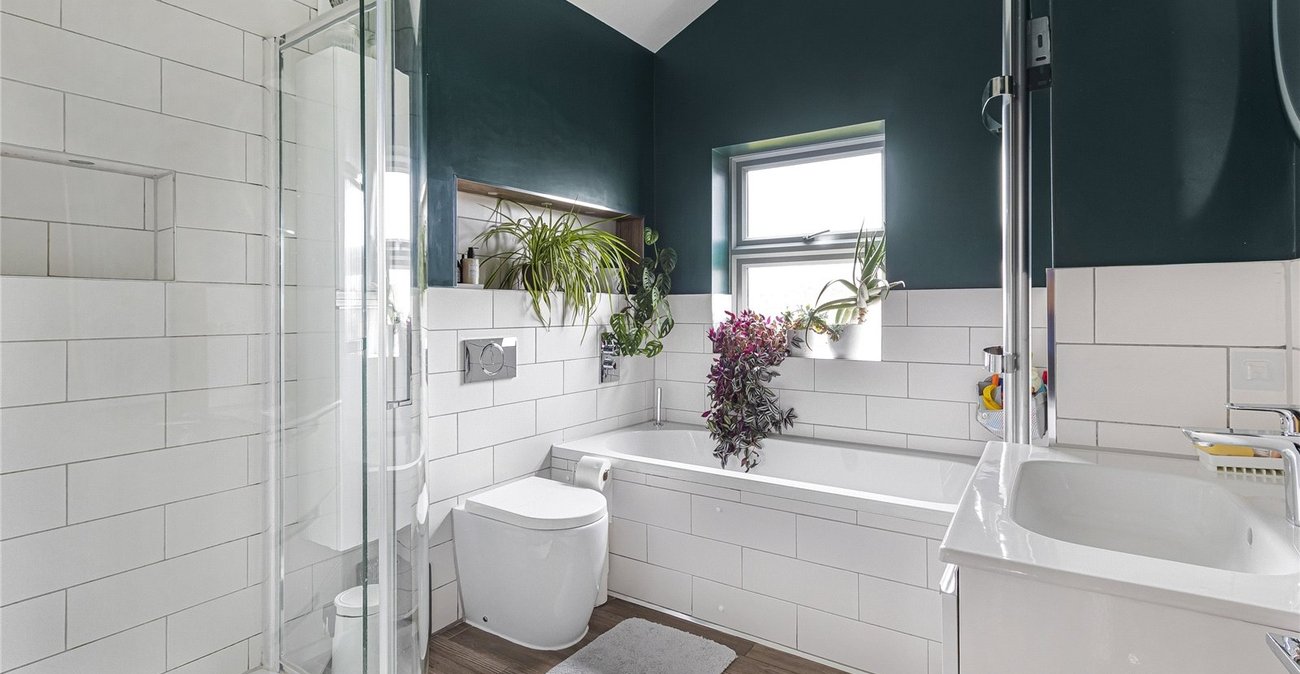 2 bedroom house for sale in Welling | Robinson Jackson