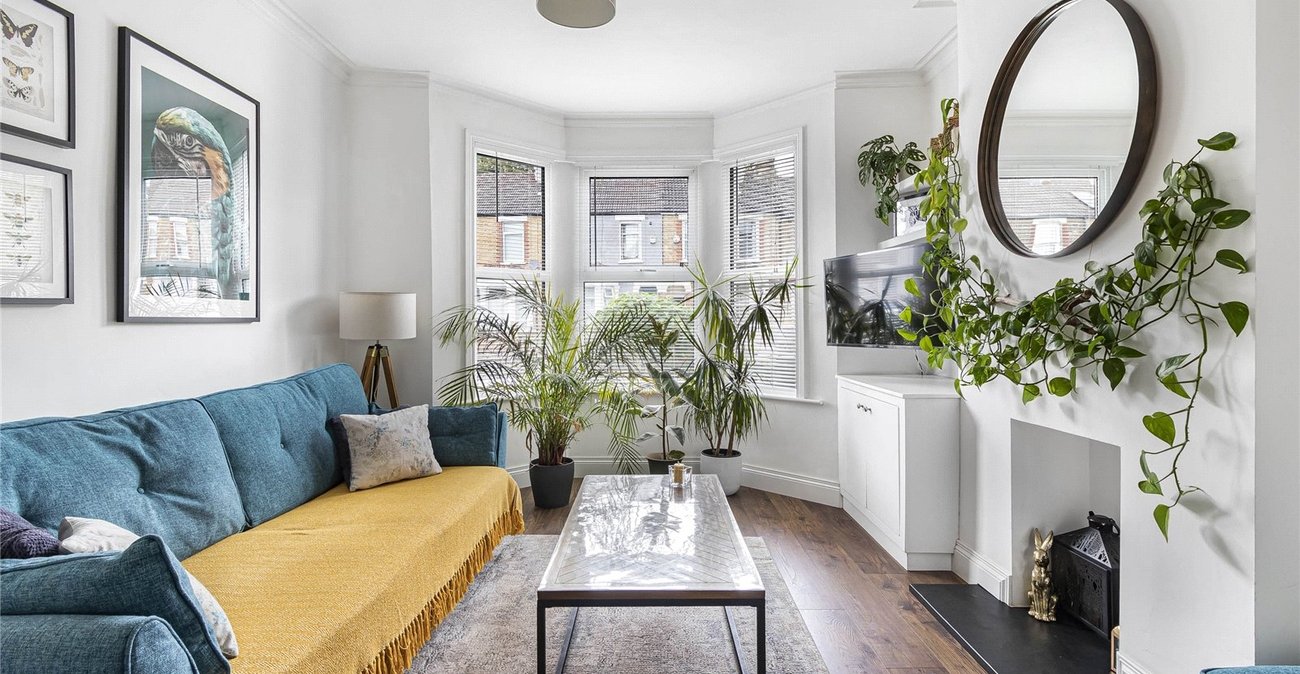 2 bedroom house for sale in Welling | Robinson Jackson