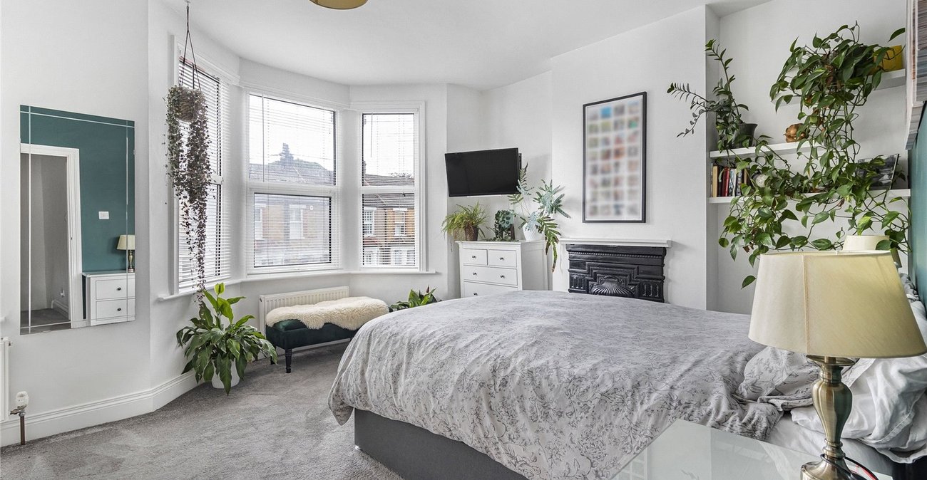 2 bedroom house for sale in Welling | Robinson Jackson