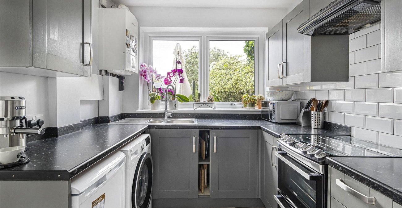 2 bedroom house for sale in Welling | Robinson Jackson
