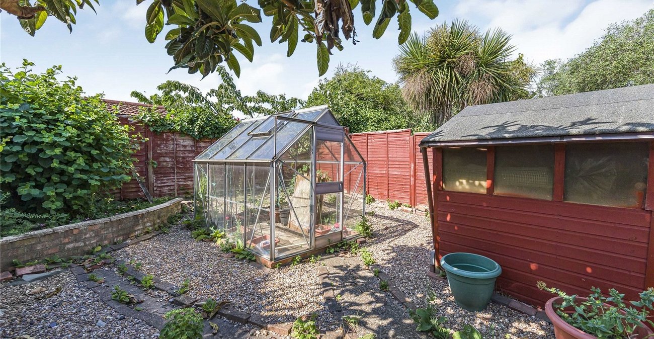 3 bedroom house for sale in Welling | Robinson Jackson