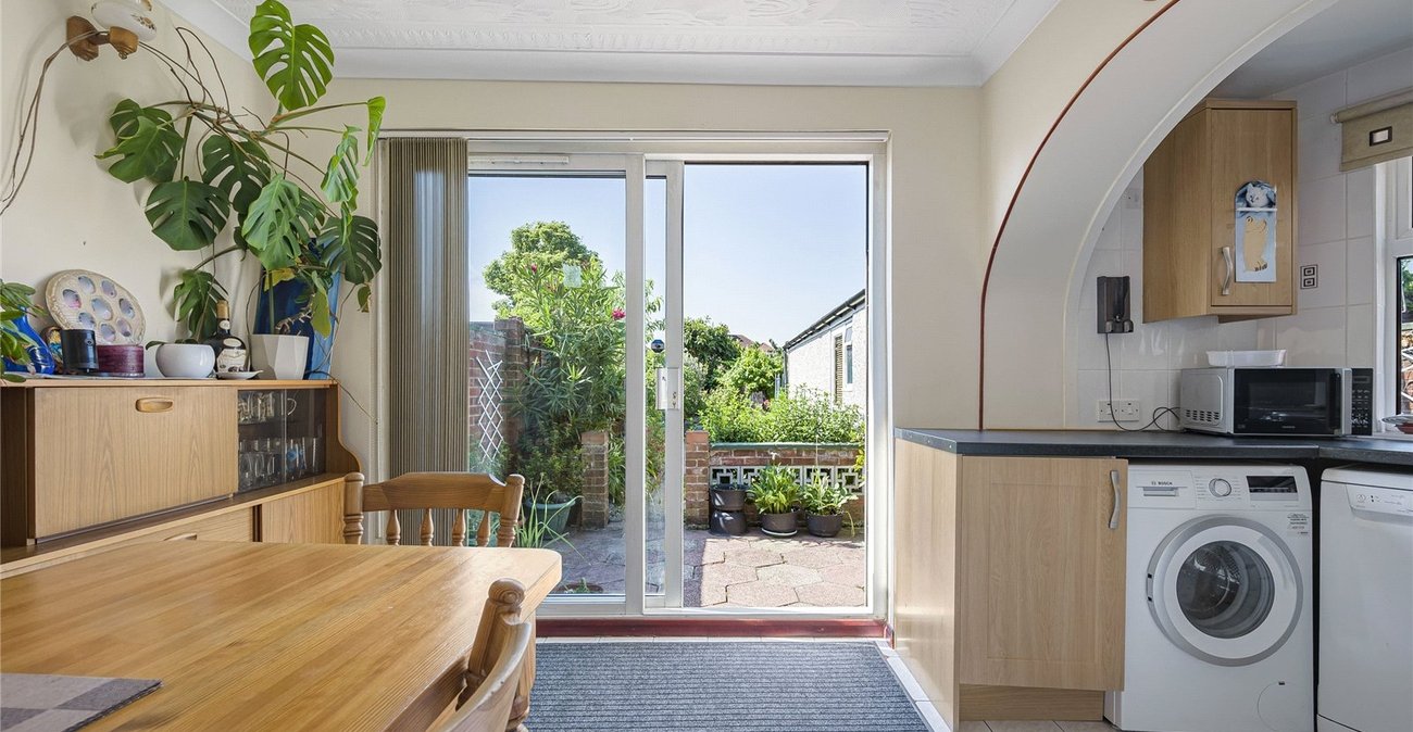 3 bedroom house for sale in Welling | Robinson Jackson
