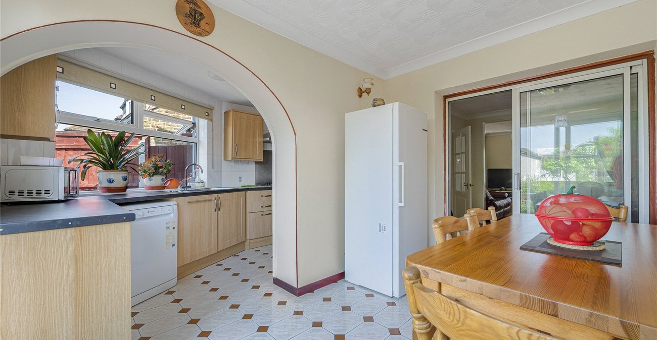 3 bedroom house for sale in Welling | Robinson Jackson