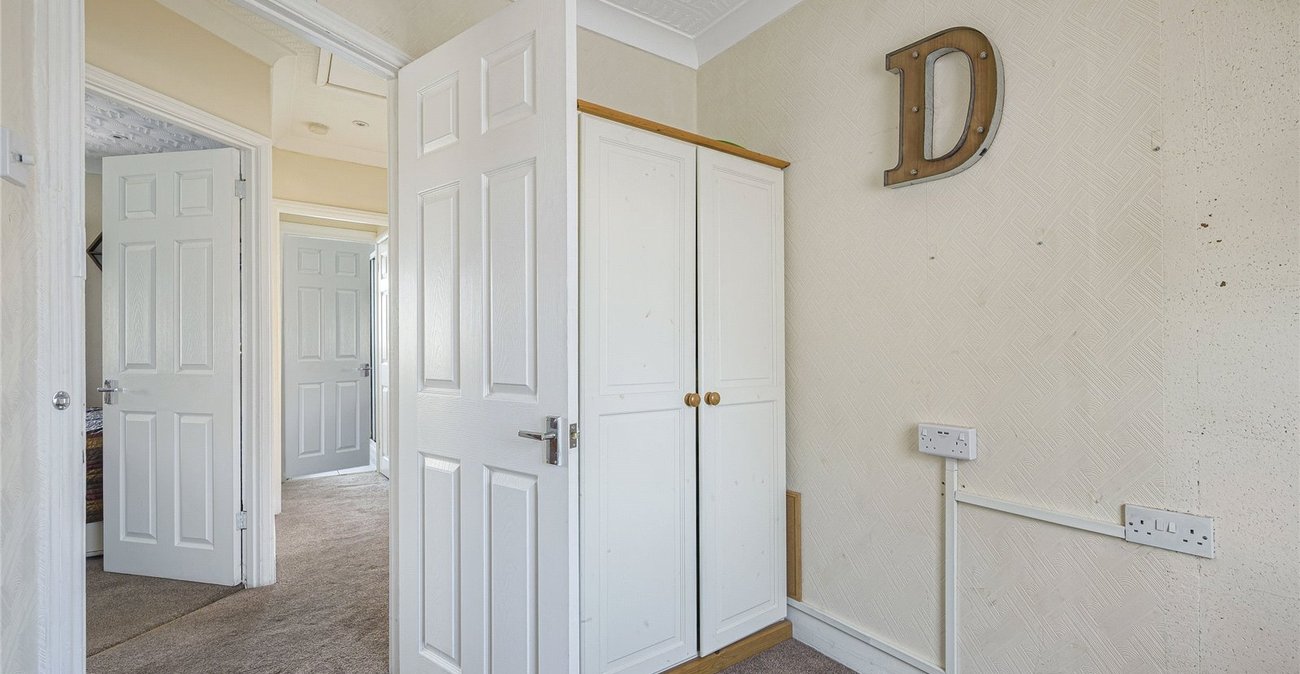 3 bedroom house for sale in Welling | Robinson Jackson