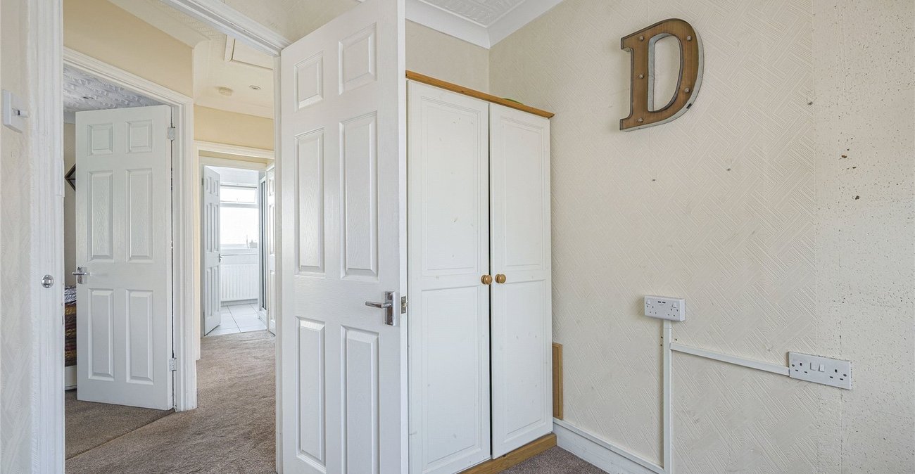 3 bedroom house for sale in Welling | Robinson Jackson