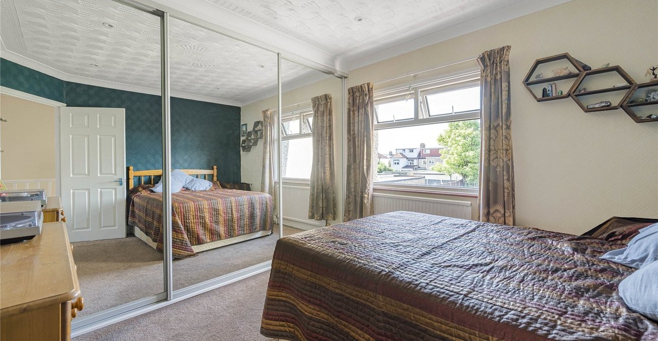 3 bedroom house for sale in Welling | Robinson Jackson
