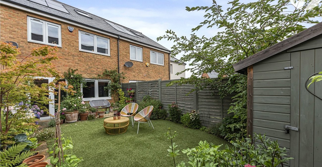 4 bedroom house for sale in Greenhithe | Robinson Jackson