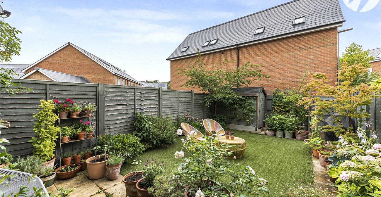 4 bedroom house for sale in Greenhithe | Robinson Jackson