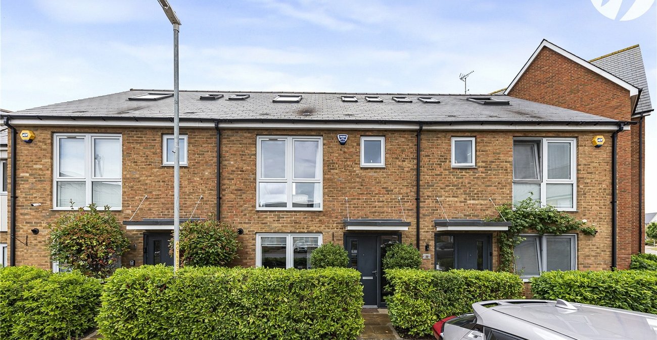 4 bedroom house for sale in Greenhithe | Robinson Jackson