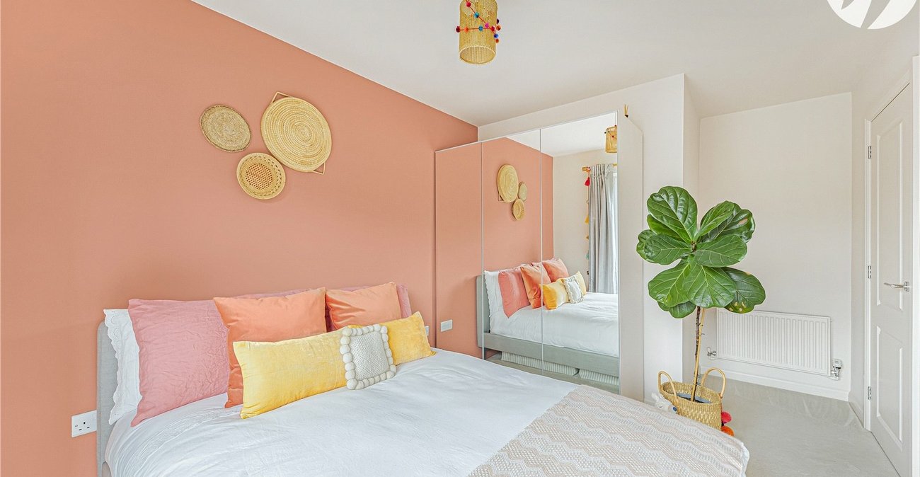 4 bedroom house for sale in Greenhithe | Robinson Jackson