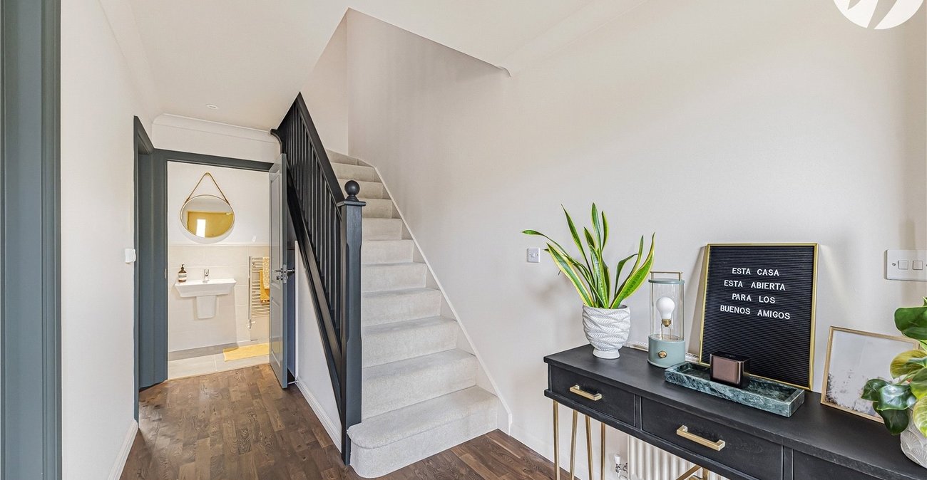 4 bedroom house for sale in Greenhithe | Robinson Jackson