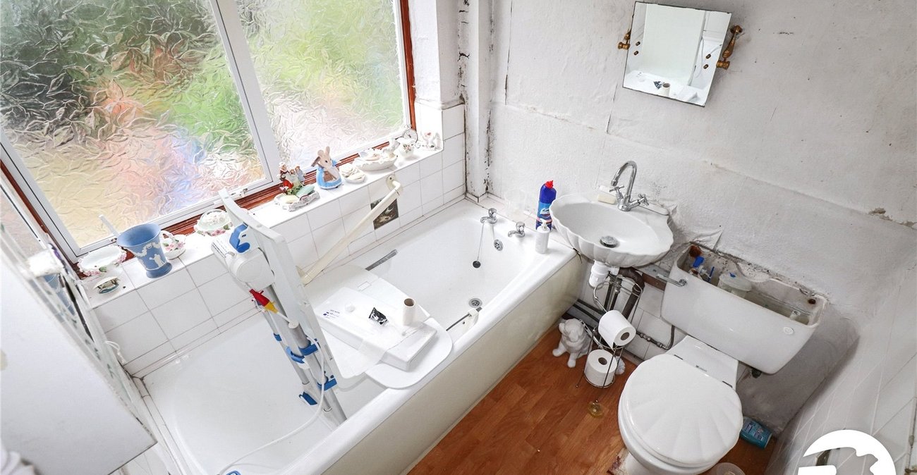 3 bedroom house for sale in Belvedere | Robinson Jackson