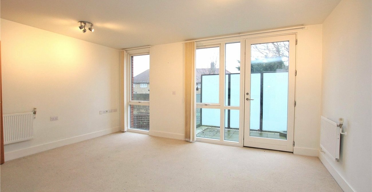 1 bedroom property for sale in Eltham | Robinson Jackson